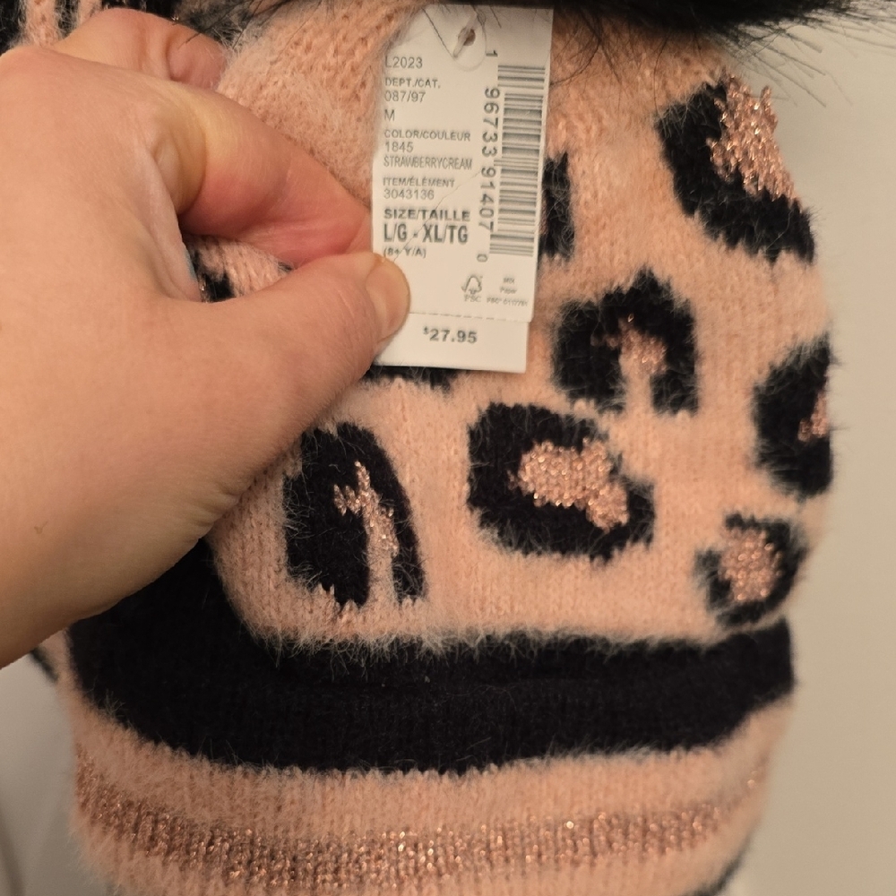 New Winter Set Leopard Hat and INFINITY Scarf Set - Picture 3 of 4